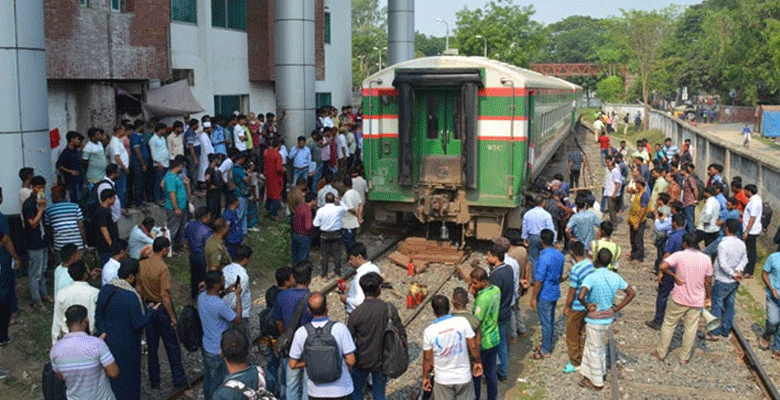 https://fbnews247.com/wp-content/uploads/2025/05/Rajshahi-Train.png