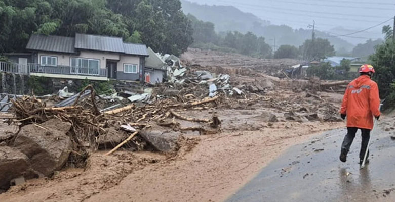 https://fbnews247.com/wp-content/uploads/2025/07/S-Koria-Flood.jpg
