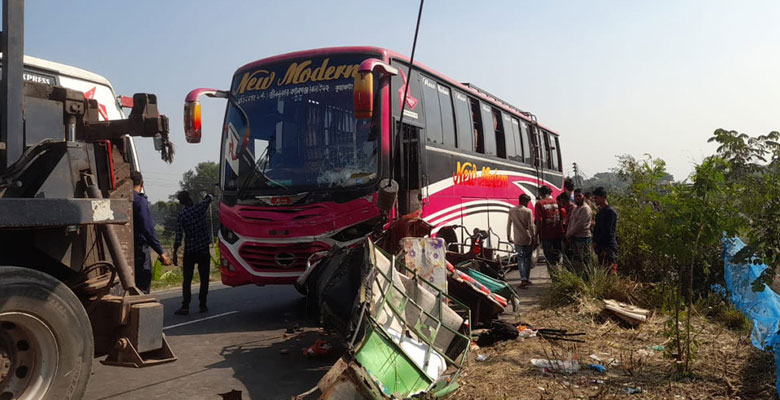 https://fbnews247.com/wp-content/uploads/2025/12/Foridpur-Accident.jpg