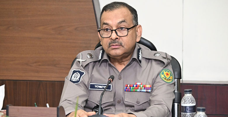ডিএমপি কমিশনারের পদ থেকে অব্যাহতি নিলেন সাজ্জাত আলী
