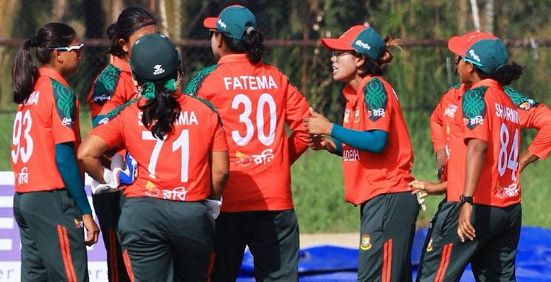 পাকিস্তানকে হারিয়ে ফাইনালে বাংলাদেশের মেয়েরা