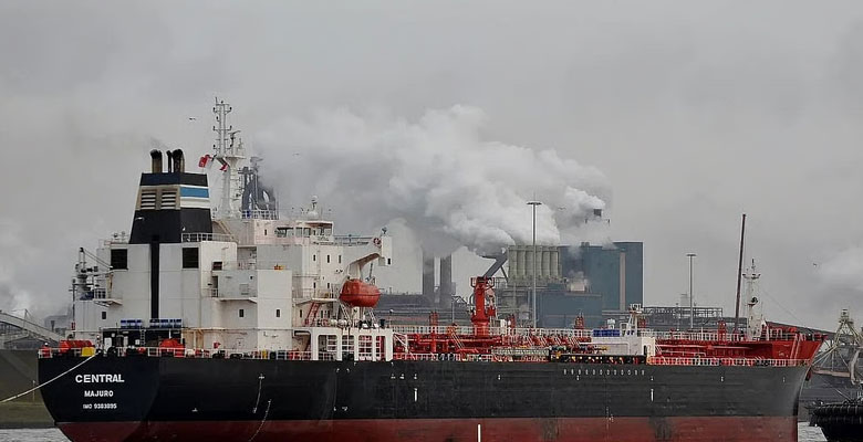 ডিজেল নিয়ে দেশে আসছে আরও পাঁচটি জাহাজ