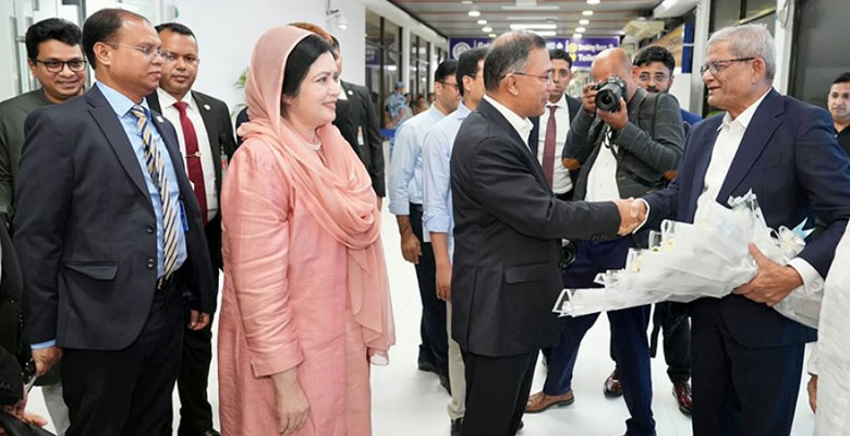 মালয়েশিয়া ও চীন সফর শেষে দেশে ফিরলেন প্রধানমন্ত্রী