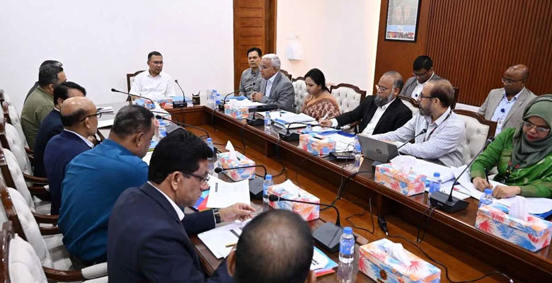 সারাদেশে ধাপে ধাপে ‘ফ্যামিলি কার্ড’ বিস্তারে প্রধানমন্ত্রীর নির্দেশ