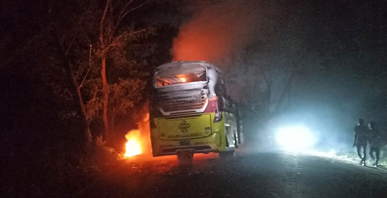 ফরিদপুরে বাসচাপায় ৫ জন নিহত