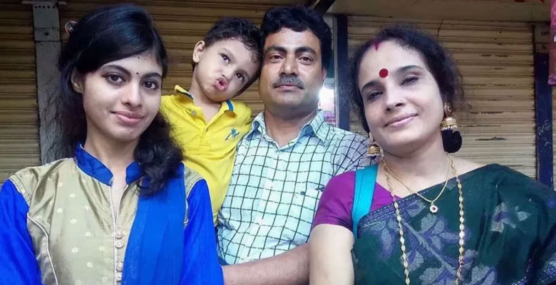 রংপুরে স্ত্রী-ছেলে মেয়েসহ শিক্ষকের লাশ উদ্ধার